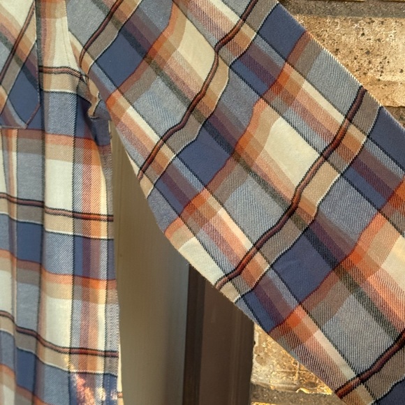 New! Quiksilver Men's Casual Blue and Brown Plaid Shirt - Picture 2 of 13